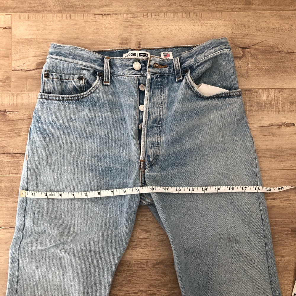 Elsa Re/done with Knee slits 26 - Picture 3 of 11